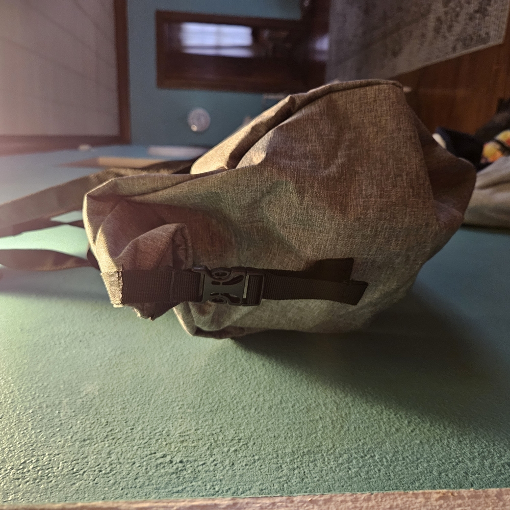 Chipotle Duffle Bag 🌯🌮 - Picture 10 of 11